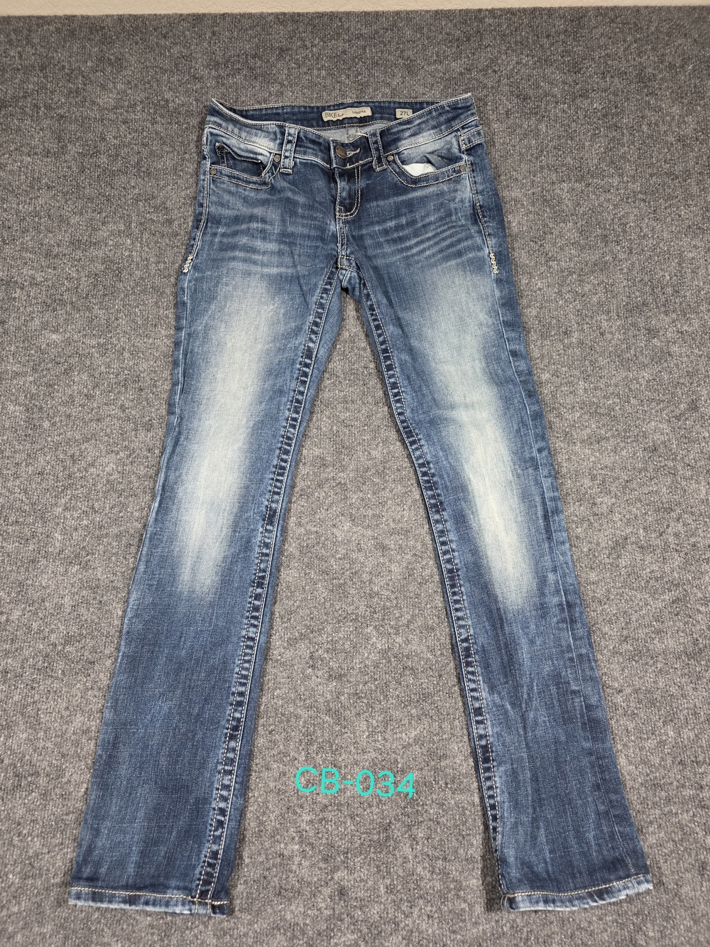 BKE Sabrina Bootcut Jeans Womens 27L 27x33.5 Medium Wash Stretch Denim Buckle